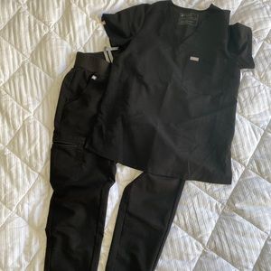 FIGS black jogger & top scrub set XXS/XS